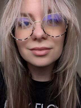 Meet your Posher, Katie